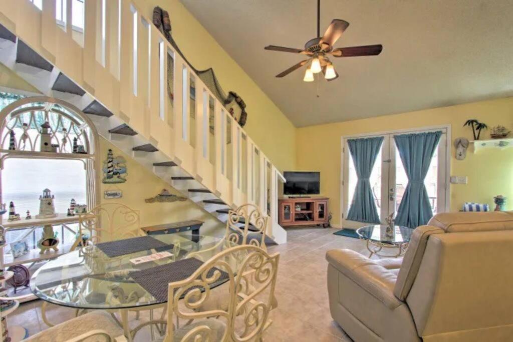 Cheerful 1-Bedroom Townhouse With Spacious Loft Panama Stadt Exterior foto